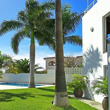 El Alba Villa *
